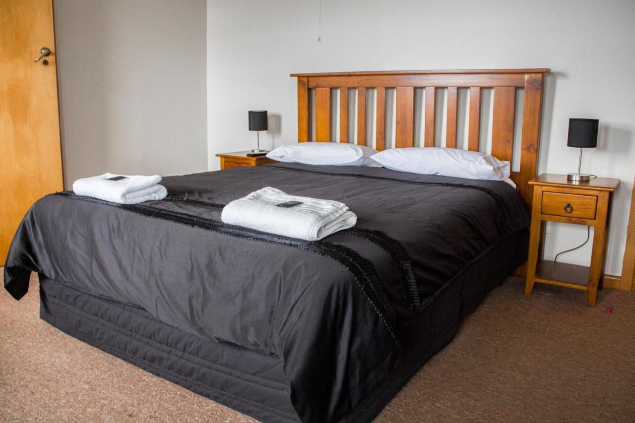 The Pier Lodge Bed And Breakfast Christchurch Dış mekan fotoğraf